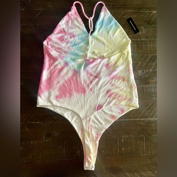 NWT AFRM Hara Ribbed Tie Dye Bodysuit in Blanc Spiral Sz L Large - Picture 5 of 9